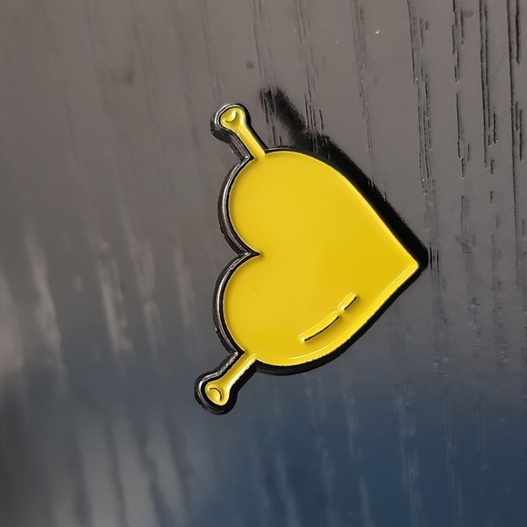DreamWorks Shrek Inspired Enamel Pin - Picture 1 of 4